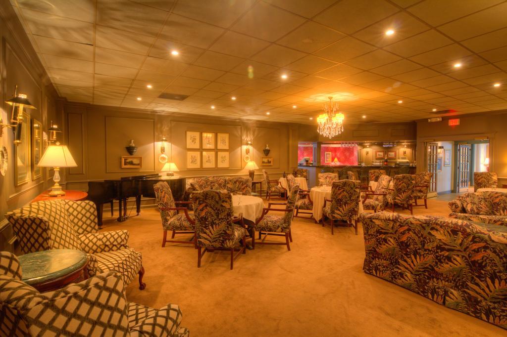 Phoenix Inn Of Гринвилл Экстерьер фото